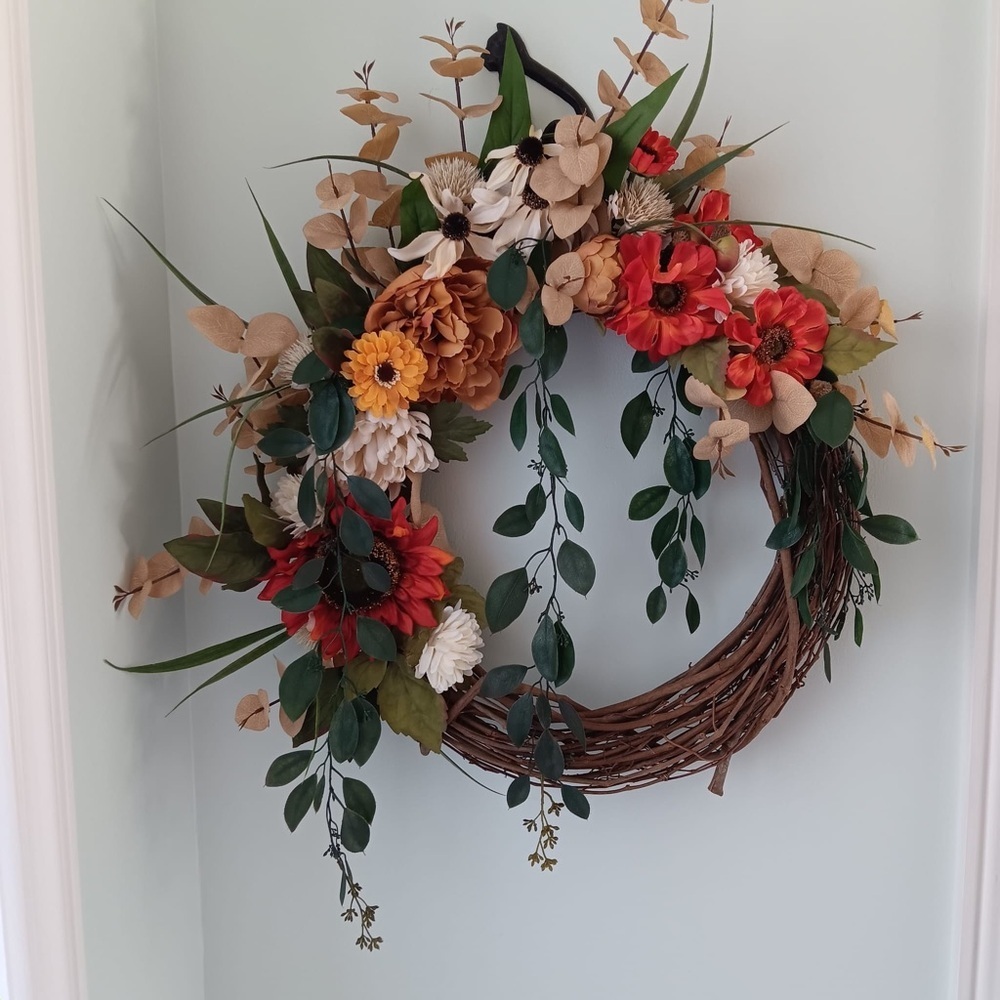 Wreath Flippers Handcrafted 18" Cascading Rich Harvest Flower Wreath